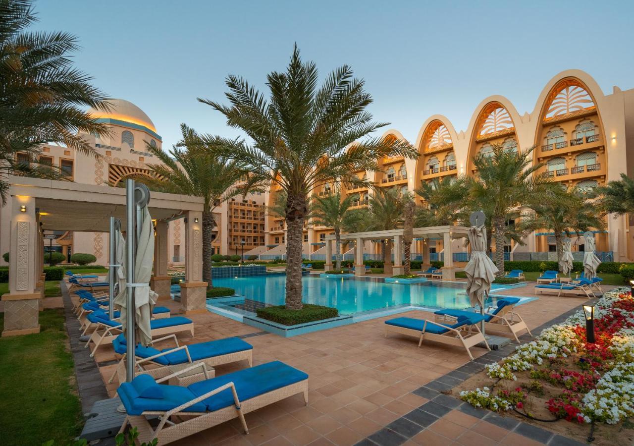 Globalstay At Palm Jumeirah Beachfront Paradise With Pool And Gym Dubai Ngoại thất bức ảnh
