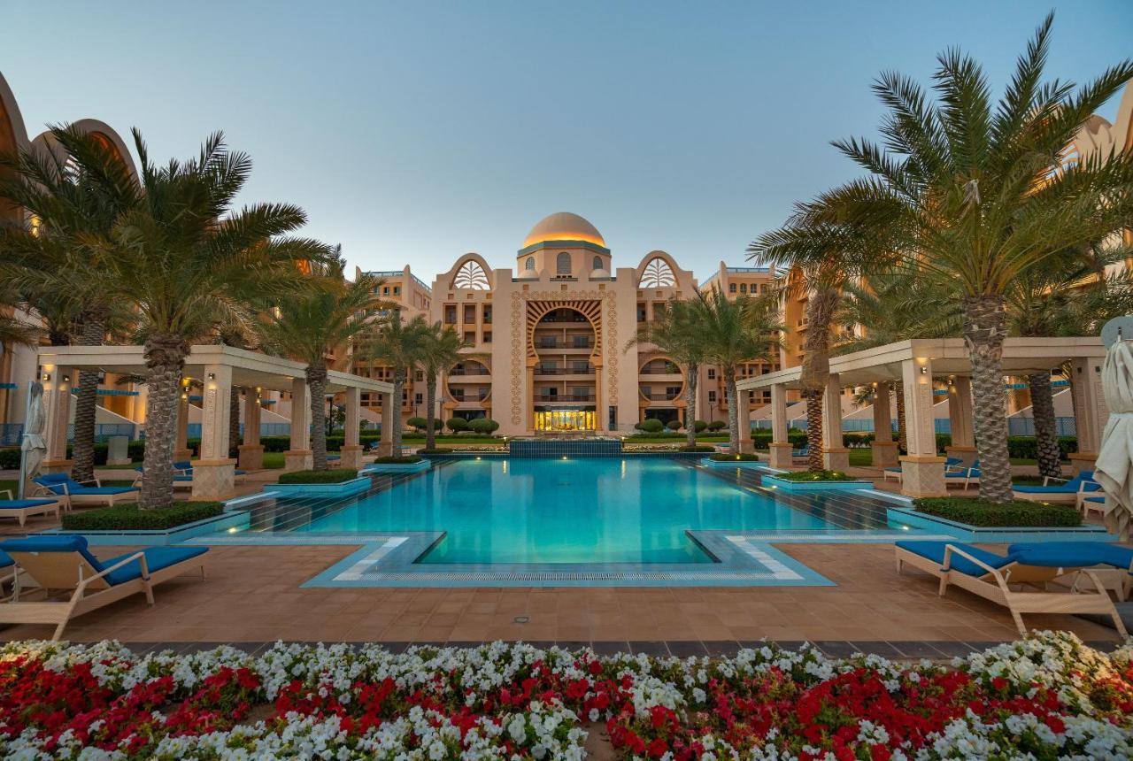 Globalstay At Palm Jumeirah Beachfront Paradise With Pool And Gym Dubai Ngoại thất bức ảnh