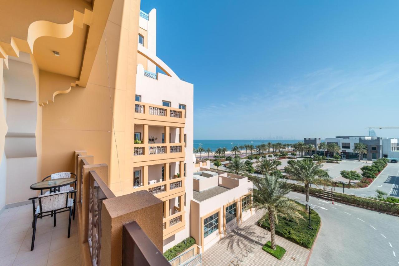 Globalstay At Palm Jumeirah Beachfront Paradise With Pool And Gym Dubai Ngoại thất bức ảnh