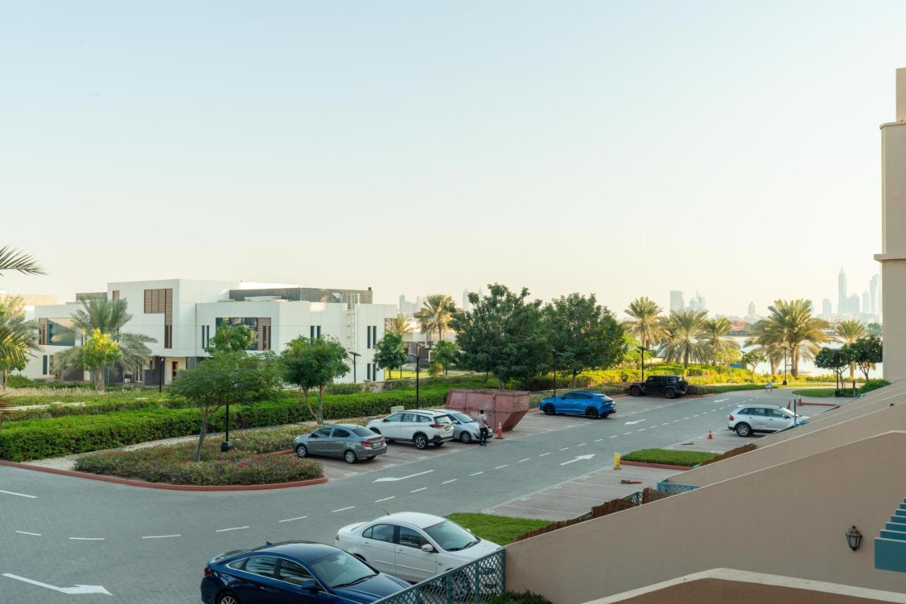 Globalstay At Palm Jumeirah Beachfront Paradise With Pool And Gym Dubai Ngoại thất bức ảnh